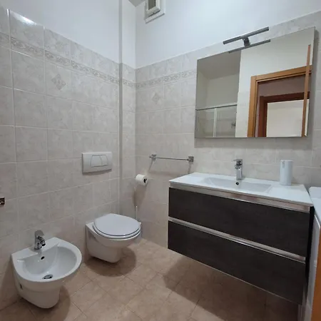 A 100m Dal Mare * غْروتّامّاري