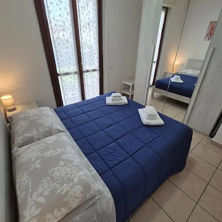 A 100m Dal Mare Apartamento *